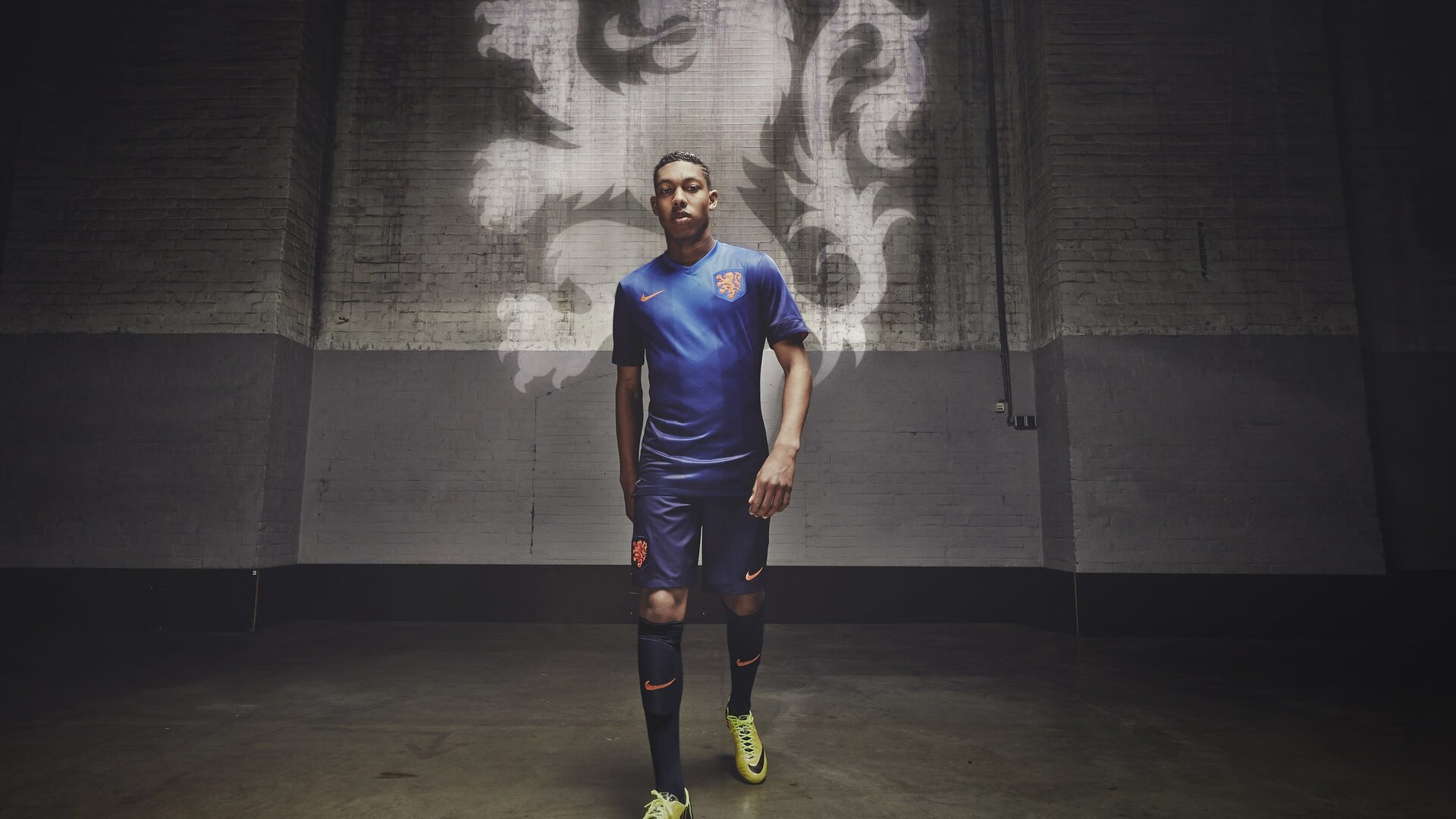 “安赫尔·巴尔博萨的精准配合与战术执行,带领美洲狮队实现全球崛起”