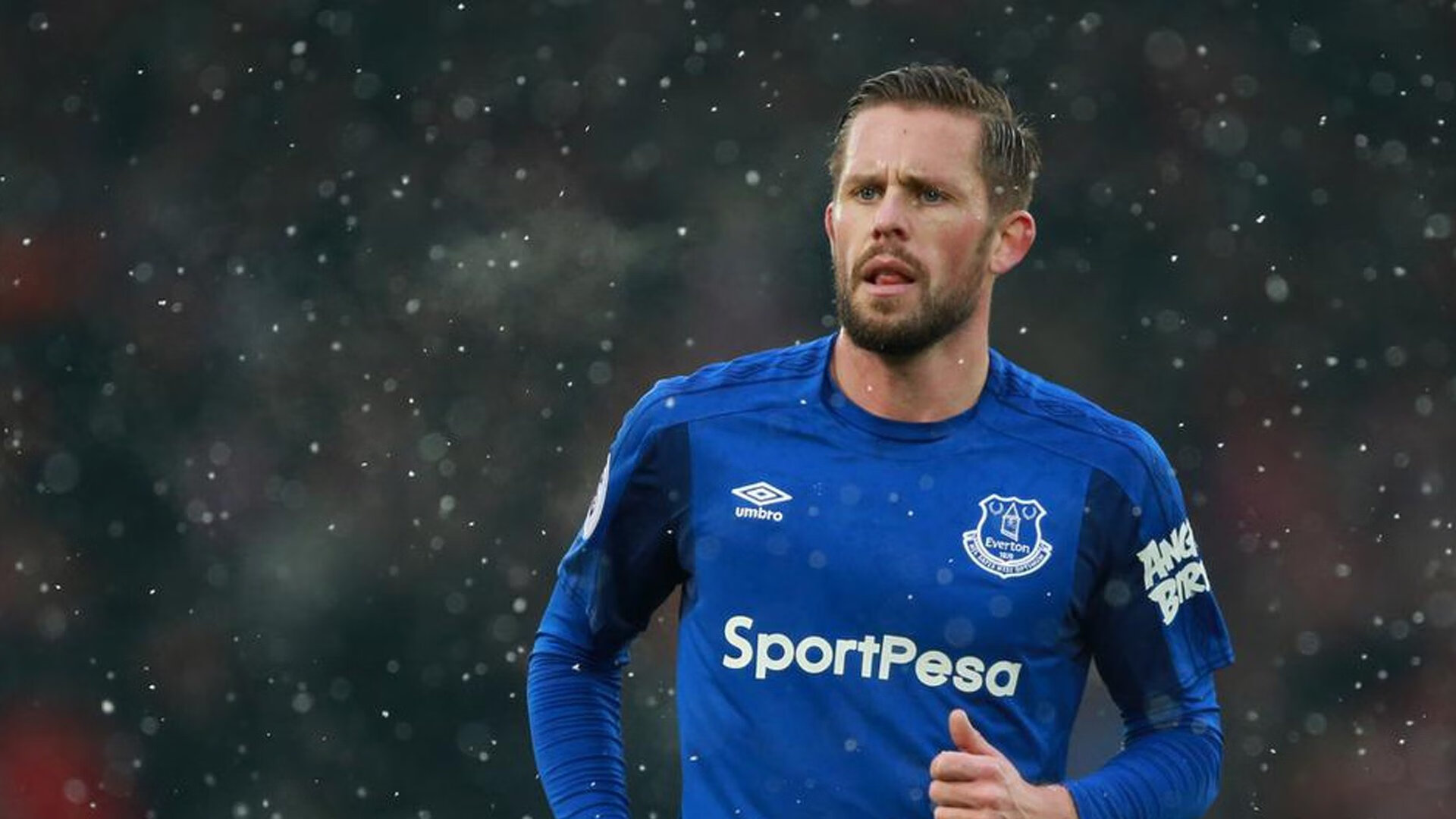 “萨尔·巴赫携手南非羚羊队，亮相国际赛场”